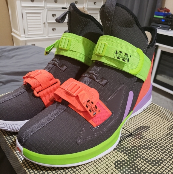 Nike Other - Lebron james soldier 13
